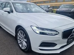 Weiß Gebraucht 2020 Volvo V90 Momentum Kombi | 29.999 € (Superpreis)