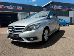 Silber Gebraucht 2012 Mercedes 180 Limousine | 8.200 €