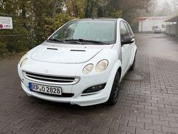 Weiß Gebraucht 2005 Smart ForFour Passion Kleinwagen | 1.750 € (Etwas zu teuer)