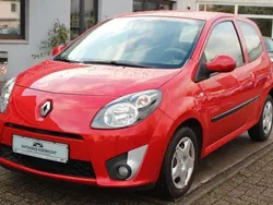 Rot Gebraucht 2009 Renault Twingo Kleinwagen | 3.990 € (Etwas zu teuer)