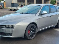 Grau Gebraucht 2010 Alfa Romeo 159 Kombi | 2.450 € (Fairer Preis)