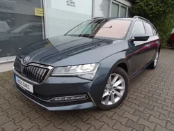 Grau Gebraucht 2020 Skoda Superb Kombi | 29.990 € (Etwas zu teuer)