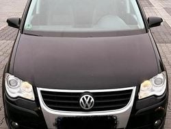 Schwarz Gebraucht 2007 VW Touran Cross Van / Kleinbus | 4.550 € (Etwas zu teuer)