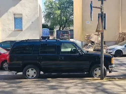 Schwarz Gebraucht 1997 Chevrolet Tahoe LT SUV | 7.990 € (Fairer Preis)