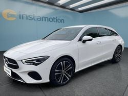Weiß Gebraucht 2024 Mercedes CLA200 Limousine | 30.649 € (Guter Preis)