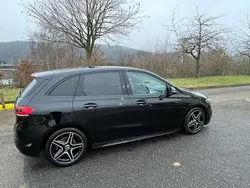 Schwarz Gebraucht 2020 Mercedes B200 AMG line Van / Kleinbus | 24.900 € (Fairer Preis)