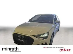 Weiß Gebraucht 2022 Audi A3 Sportback e-tron Advanced Limousine | 22.880 € (Guter Preis)
