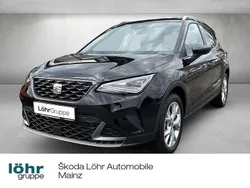 Mitternachtsschwarz Gebraucht 2024 Seat Arona FR SUV | 21.980 € (Fairer Preis)
