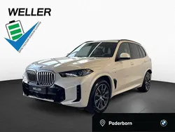 Mineralweiß (weiß) Gebraucht 2025 BMW X5 M Sport SUV | 90.950 € (Superpreis)