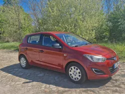 Rot Gebraucht 2013 Hyundai i20 Kleinwagen | 4.100 € (Etwas zu teuer)