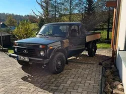 Grün Gebraucht 2017 Lada niva SUV | 13.500 € (Fairer Preis)