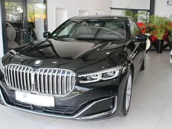 Schwarz Gebraucht 2021 BMW 740 Limousine | 52.899 € (Guter Preis)