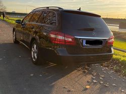 Schwarz Gebraucht 2010 Mercedes E200 Kombi | 8.700 € (Fairer Preis)