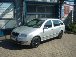 Silber Gebraucht 2004 Skoda Fabia Kleinwagen | 4.400 €
