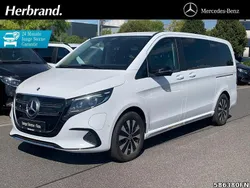 Weiß Gebraucht 2024 Mercedes EQV300 Van / Kleinbus | 56.880 € (Teuer)