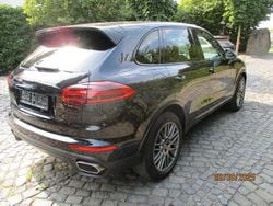 Tiefschwarz Gebraucht 2018 Porsche Cayenne Platinum Edition SUV | 36.990 € (Guter Preis)
