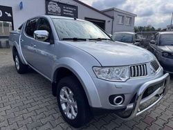 Silber Gebraucht 2012 Mitsubishi L200 Intense Abholung | 17.888 € (Teuer)