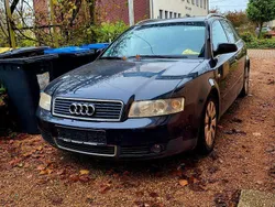 Blau Gebraucht 2002 Audi A4 Sport Kombi | 2.200 € (Guter Preis)
