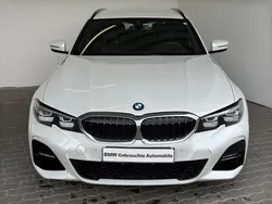 Mineralweiss metallic Gebraucht 2020 BMW 320 M Sport Kombi | 25.444 € (Superpreis)