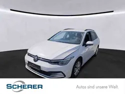 Weiß Gebraucht 2022 VW Golf VIII Life Kombi | 20.600 € (Guter Preis)