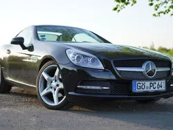 Schwarz Gebraucht 2011 Mercedes SLK200 Cabrio | 17.999 € (Fairer Preis)