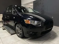 Schwarz Gebraucht 2010 Mitsubishi Colt Limousine | 9.300 €