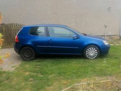 Blau Gebraucht 2004 VW Golf V Sportline Limousine | 500 €