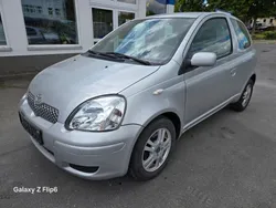 Silber Gebraucht 2004 Toyota Yaris Sol Limousine | 750 € (Guter Preis)