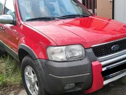 Rot Gebraucht 2002 Ford Maverick XLT SUV | 2.600 €