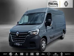 Grau Gebraucht 2022 Renault Master Komfort Van | 24.990 € (Fairer Preis)