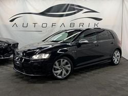 Schwarz Gebraucht 2015 VW Golf VII R Limousine | 27.990 €