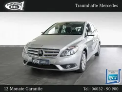 Silber Gebraucht 2011 Mercedes B180 Van / Kleinbus | 11.450 €