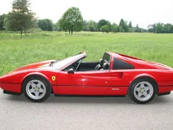 Rot Gebraucht 1986 Ferrari 328 Cabrio | 99.000 €