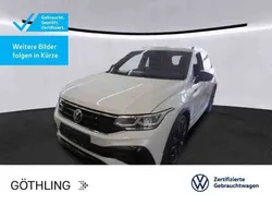 Oryxweiß perlmutteffekt Gebraucht 2021 VW Tiguan Style SUV | 31.430 € (Guter Preis)