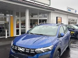 Blau Neu 2025 Dacia Sandero Expression Kleinwagen | 21.330 € (Teuer)