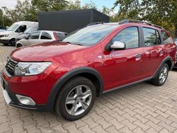 Rot Gebraucht 2018 Dacia Logan MCV Stepway Kombi | 9.800 € (Fairer Preis)