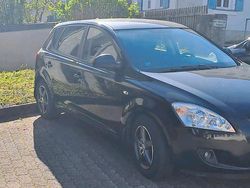 Schwarz Gebraucht 2010 Kia Ceed Limousine | 3.450 € (Guter Preis)