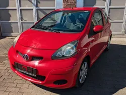 Rot Gebraucht 2011 Toyota Aygo Cool Kleinwagen | 3.250 € (Guter Preis)