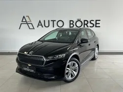 Schwarz Gebraucht 2022 Skoda Enyaq iV Loft SUV | 26.490 € (Fairer Preis)