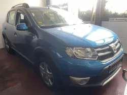 Blau Gebraucht 2013 Dacia Sandero Stepway Ambiance Kleinwagen | 5.000 € (Fairer Preis)