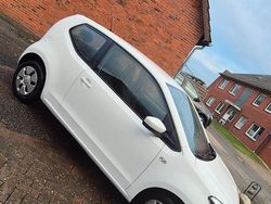 Weiß Gebraucht 2015 VW up! move up! Kleinwagen | 3.999 € (Fairer Preis)