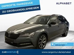 Quarz grau Gebraucht 2021 Skoda Superb SportLine Kombi | 27.690 € (Fairer Preis)