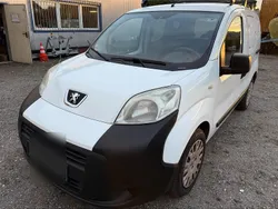 Weiß Gebraucht 2012 Peugeot Bipper Van / Kleinbus | 4.000 €