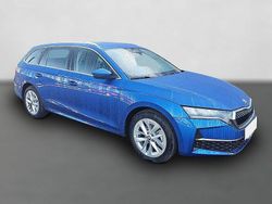 Raceblau metallic Neu 2025 Skoda Octavia Selection Kombi | 34.325 € (Guter Preis)