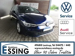 Blau Gebraucht 2022 VW Golf VIII Life Kombi | 20.490 € (Guter Preis)