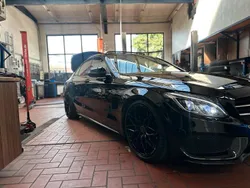 Schwarz Gebraucht 2017 Mercedes C250 AMG line Limousine | 29.999 €