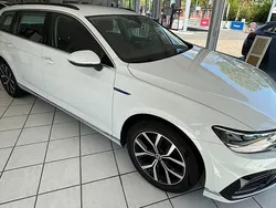 Weiß Gebraucht 2021 VW Passat GTE Kombi | 22.900 € (Guter Preis)