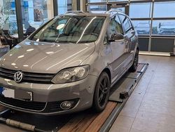 Grau Gebraucht 2011 VW Golf VI Style Kleinwagen | 6.200 € (Fairer Preis)