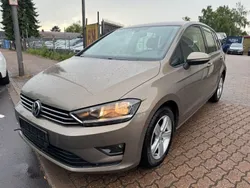 Gold Gebraucht 2015 VW Golf VII Comfortline Limousine | 12.400 € (Guter Preis)
