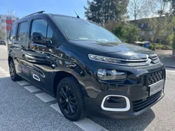 Schwarz Gebraucht 2021 Citroën Berlingo Feel Van / Kleinbus | 21.980 € (Fairer Preis)